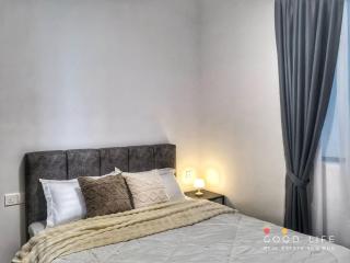 R&F Princess Cove Double Bed Room Shared Common Space - 8