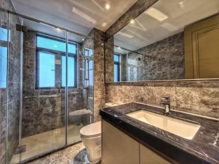 R&F Princess Cove 2BR Sea View JB-SG Spacious - 4