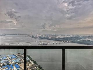 R&F Princess Cove 2BR Sea View JB-SG Spacious - 1