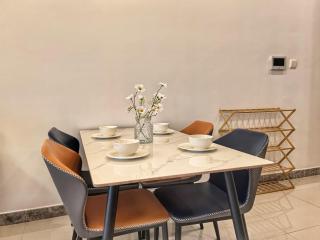 R&F Princess Cove 2BR Sea View JB-SG Spacious - 3