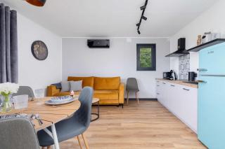Cozy House in Bielsko-Biała with Garden and Air Conditioning by Noclegi Renters - 2