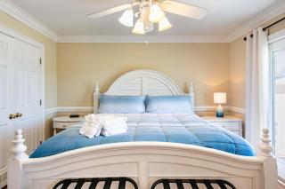 Spacious 3BR Getaway with BBQ close to Beach - 8