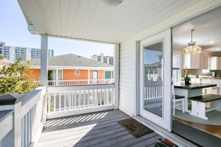 Spacious 3BR Getaway with BBQ close to Beach - 3