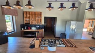 808 Highland Gate - 2