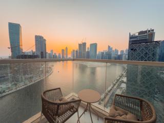 Luxurious studio apartment near Downtown Dubai - 0