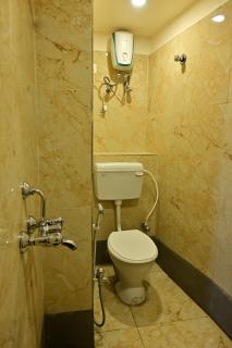 Hotel Airport Palace - 1