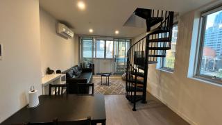 Comfort & Space in a Central Two-Floor Apartment - 5