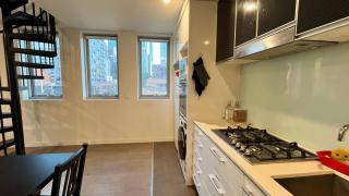 Comfort & Space in a Central Two-Floor Apartment - 4