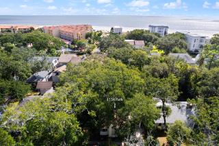 Sea Lyon Around - 1134 Park - 4