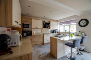 Smitten House 4 Bedroom RHYL - 4