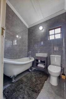 White Rose Villa - 4