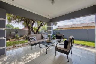 White Rose Villa - 2