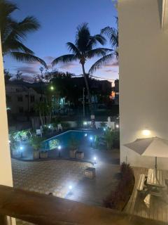 Les Cerisiers - Modern stylish apartment - 2 Mins walk to beach - 9