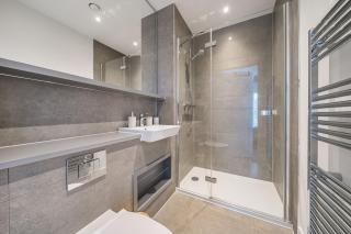 Peaceful and stylish apartment near Cambridge with parking - 5