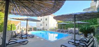 Lovely 2 pool Apt, 350m to beach, 6km from Trogir - Apt Sunny Relax - 6