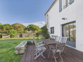 400m de la plage, jardin, maison pour 8 - 9