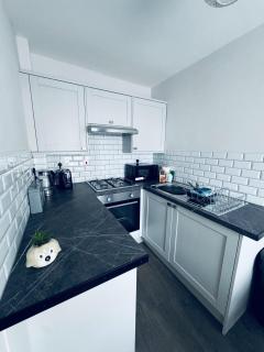 Kirkgate Cottage - 2 Bedrooms - Sleeps 4 - 8