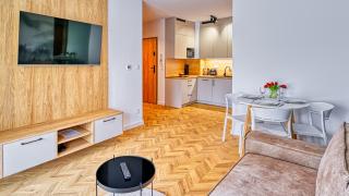 Pine Apartments, Sun & Snow - 7