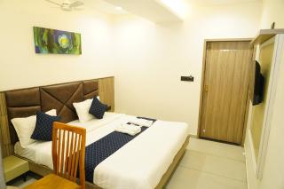 Hotel Velvet Park - 2