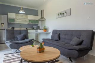 Comfy Apartment close to Shore - 2