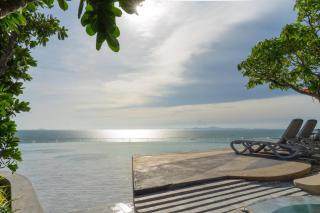 Bayphere Residence by Prop Hopper - 6