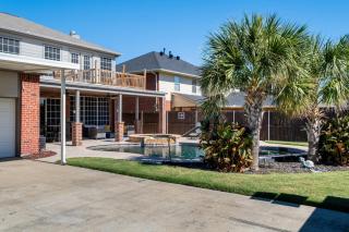 King Suite House with Pool & BBQ - 4