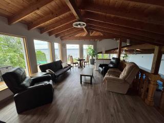 Heated Indoor Pool - Maison au Bord du Lac - 8