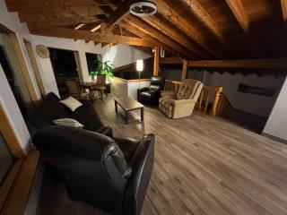 Heated Indoor Pool - Maison au Bord du Lac - 4