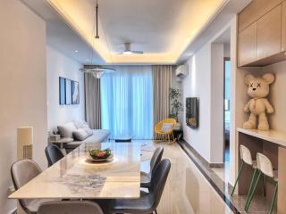 R&F Princess Cove 2BR Sea View JB-SG CIQ Modern - 0