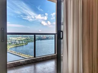 R&F Princess Cove 2BR Sea View JB-SG CIQ Modern - 7