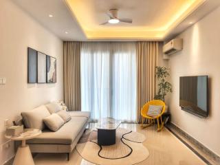 R&F Princess Cove 2BR Sea View JB-SG CIQ Modern - 8