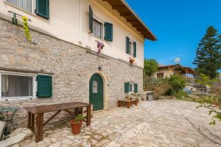 Kalavrita Winter Retreat - Homely Spacious Chalet - 9