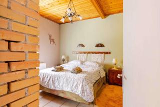 Kalavrita Winter Retreat - Homely Spacious Chalet - 3
