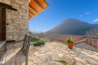 Kalavrita Winter Retreat - Homely Spacious Chalet - 0