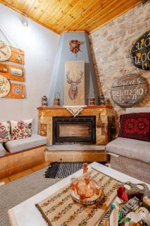 Kalavrita Winter Retreat - Homely Spacious Chalet - 4