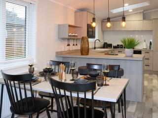 38 At The Sanctuary Lodges - Uk50850 - 6