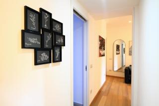 Malta House in the center - 5