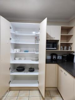 Relaxing 3BR Home by Wattle Downs Reserve - 3