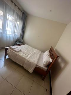 Elegant and Modern Homes, 2BR unit in a secure estate near the golf course - 6