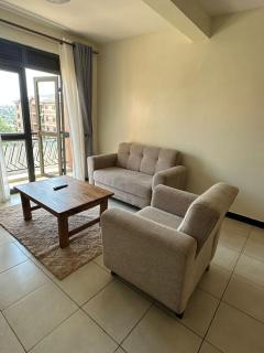 Elegant and Modern Homes, 2BR unit in a secure estate near the golf course - 3