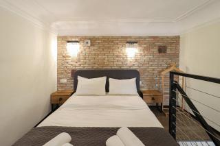 Old Tbilisi Mezzanine Charm - Comfort By Wehost - 5