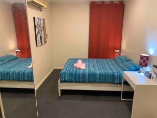 Chadstone Holiday W6 Villa - 7