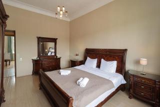 Wehost Apartment on a colorful street - 9