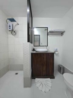 wombats beach resort,hotel, bar and restaurant - 5