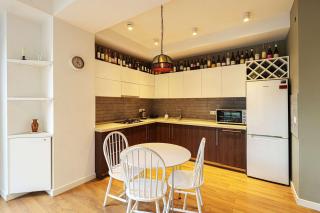 Luxurious 1BR Apt in Old Tbilisi - By Wehost - 3