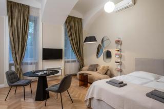 Upscale apartment in prime location near all sights - 2