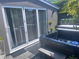 Cabin for two Christchurch - 8