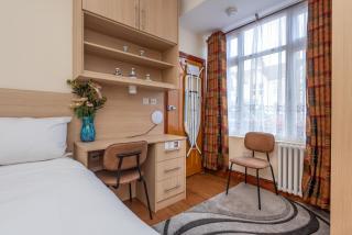 Modern Tooting Broadway - 8