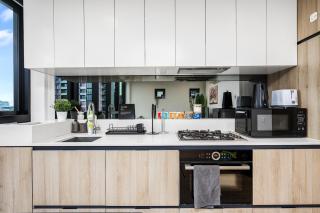 Southbank 2BR Apartment Steps from Crown Casino - 4