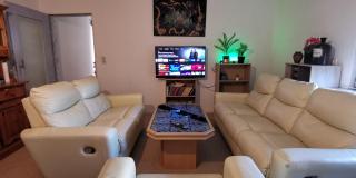 Ganze 95qm Wohnung mit 4 Schlafzimmern, privater Komfort Küche, Bad, WC und Wohnzimmer, mit Gratis Frühstück und Parkplatz, mit Garten, so privat wie zu Hause - 4